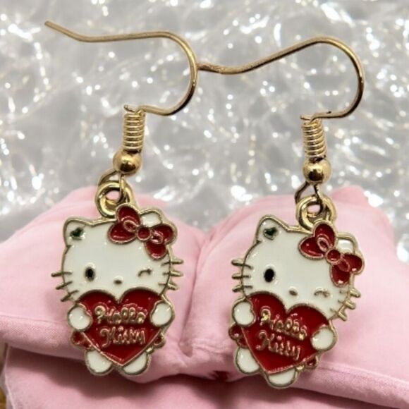 Hello Kitty Red Heart Dangle Earrings Gold-Tone Enamel Pierced Ears Cat Jewelry - Picture 2 of 3